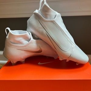 Nike Vapor Edge Pro 360 football cleats size 9